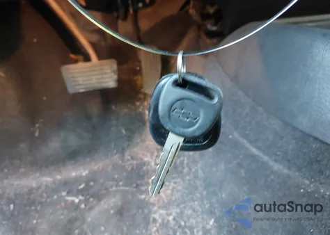 2004 Chevrolet Blazer Ls from USA, damaged, VIN 1GNDT13X84K106589